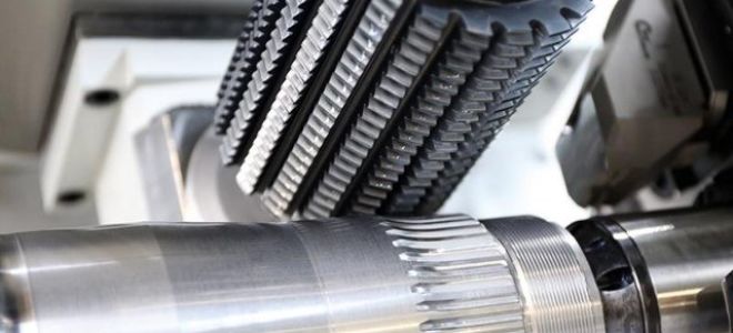 Нарезка шлицов на валу станок