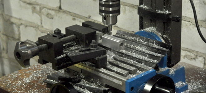 Самодельный мини фрезерный станок по металлу