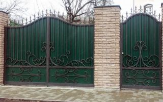 Откатные ворота с ковкой своими руками