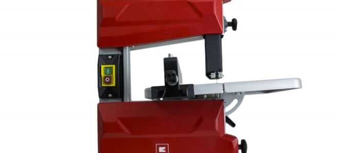 Ленточная пила для распиловки бревен